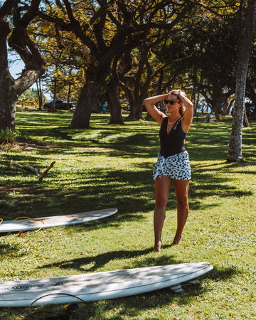5-ways-to-rock-a-sarong