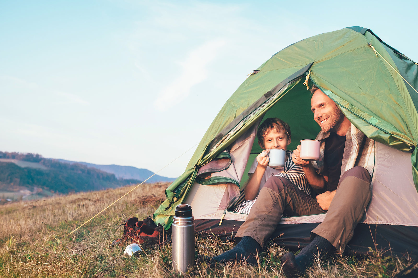 10-essentials-for-family-camping-trips